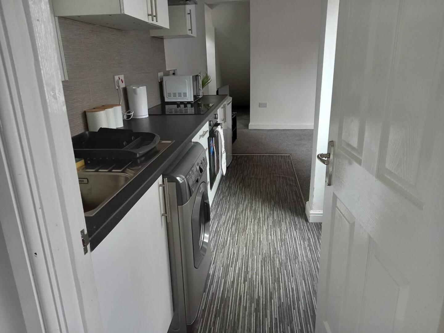 Simple And Sweet, Flat On Lewis Street - 1 Br Apartment Stoke-on-Trent Exterior foto